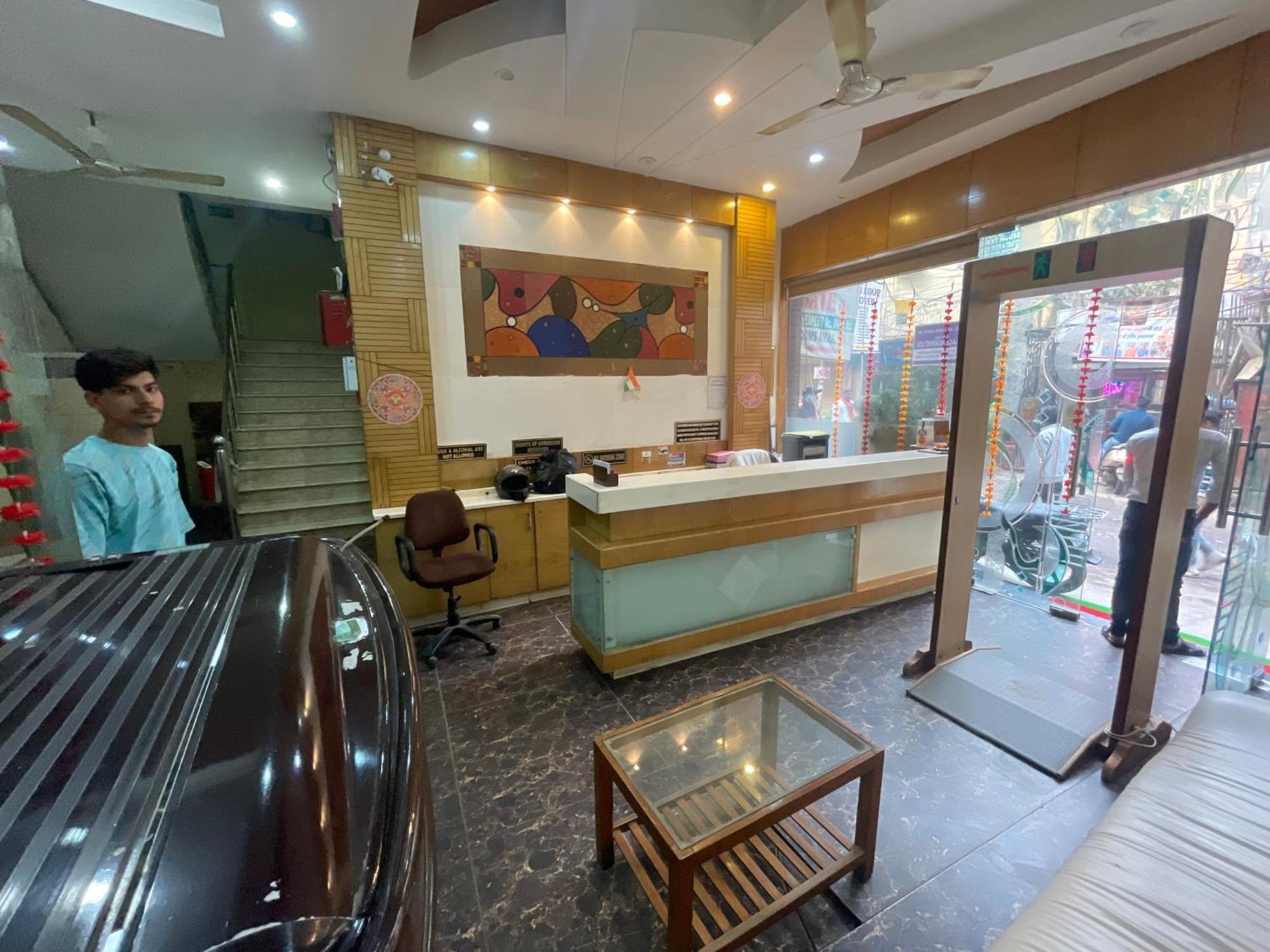 Hotel Golden Gate Új-Delhi Kültér fotó