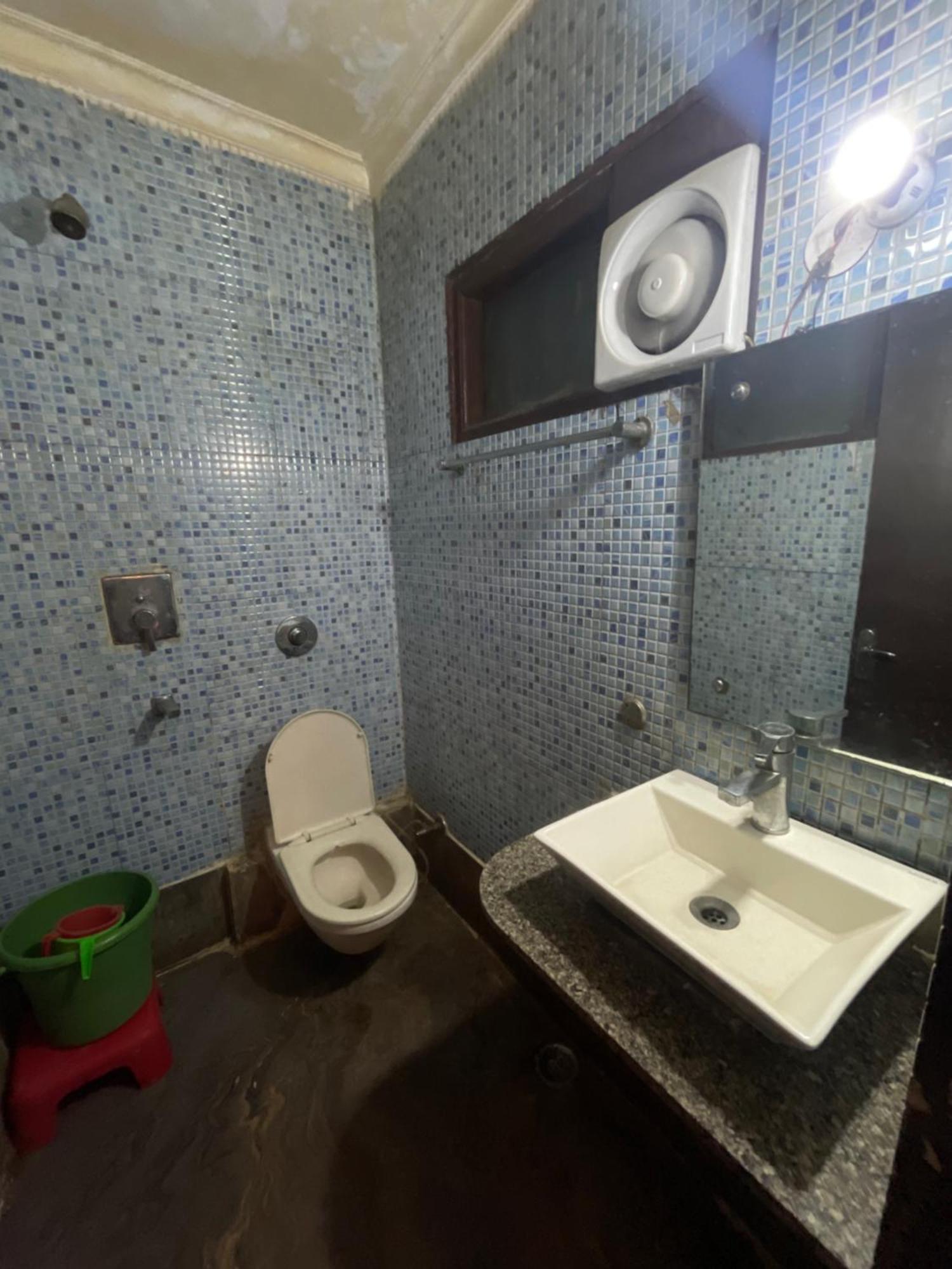 Hotel Golden Gate Új-Delhi Kültér fotó