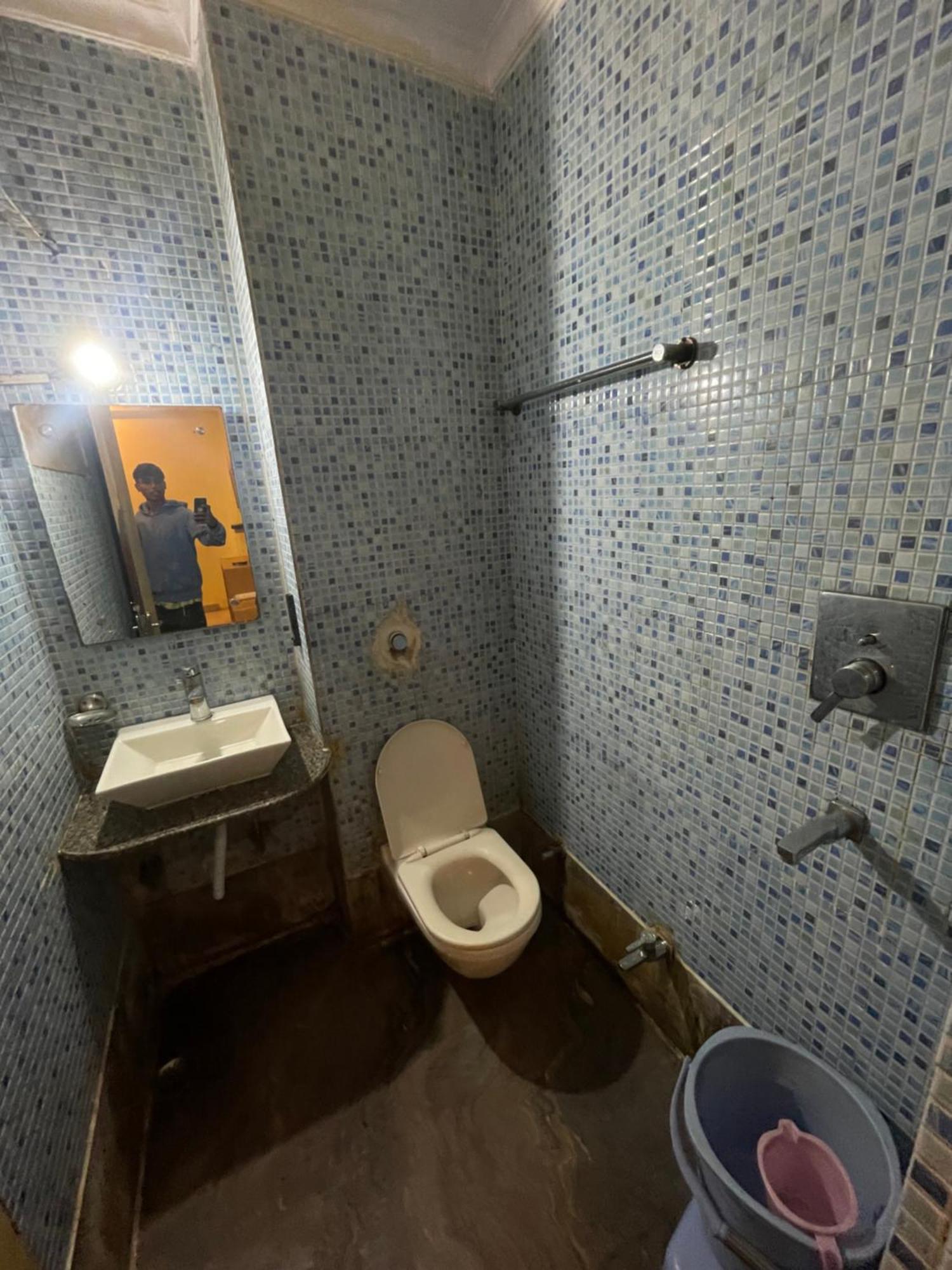 Hotel Golden Gate Új-Delhi Kültér fotó