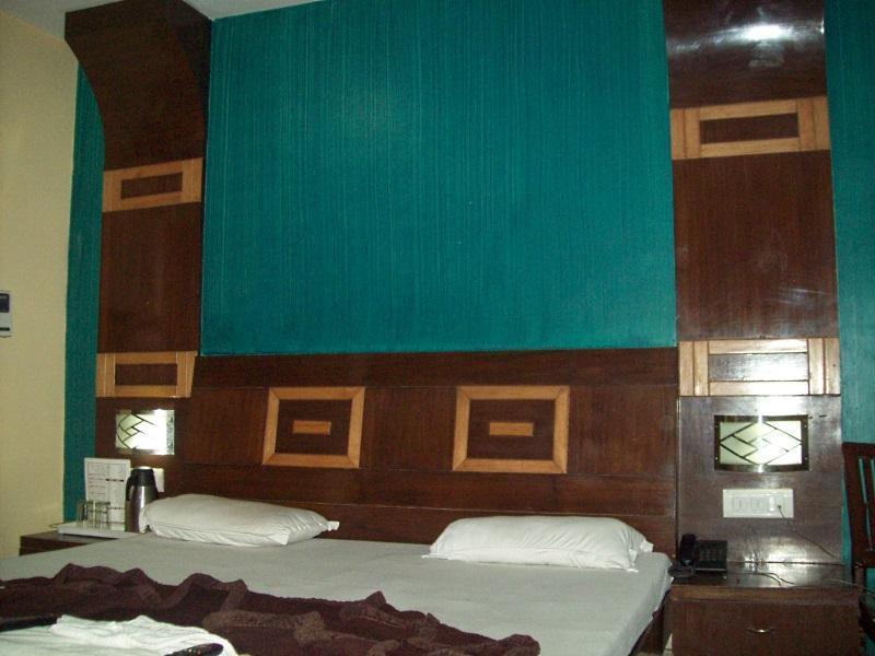 Hotel Golden Gate Új-Delhi Kültér fotó